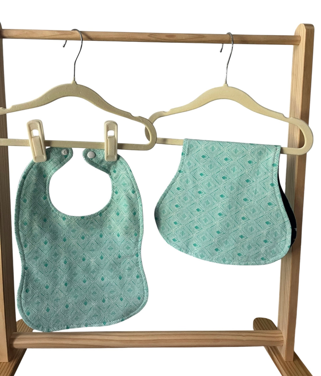 Reversible Baby Bib and Burp Cloth Set- Teddy Bear